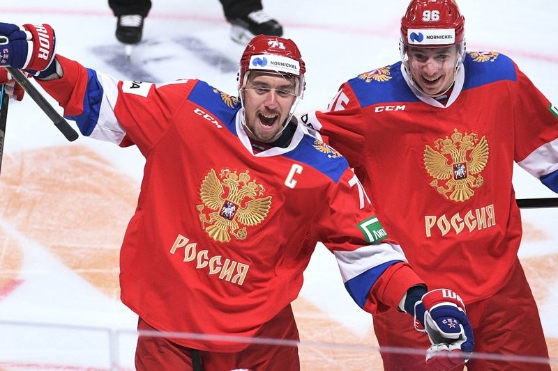 Игроки СКА Бурдасов и Кузьменко – претенденты на звание лучшего игрока регулярного сезона КХЛ