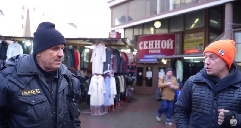 Аномальная зона. Блогеру и шеф-повару Емельяненко не разрешили снять репортаж на Сенном рынке Петербурга