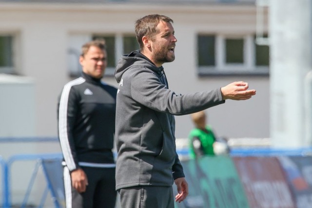 Будет ли уволен главный тренер «Звезды» Дмитрий Комбаров после 9-го места в сезоне – 2022/2023 вместо выхода в ФНЛ?