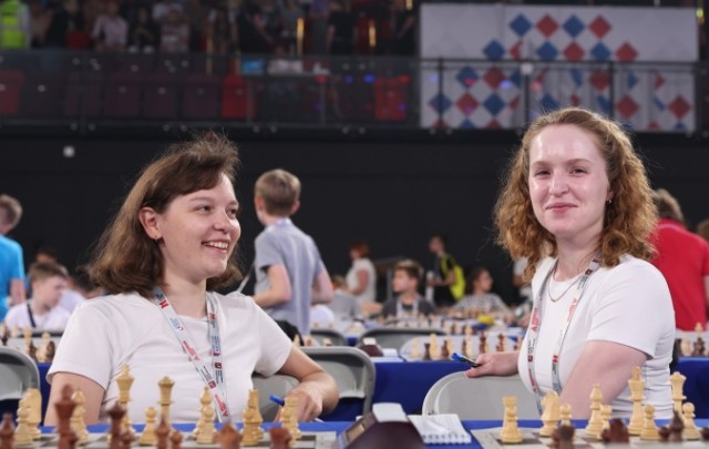По-разному начали петербургские шахматистки «Moscow Open – 2024»: Татьяна Гетьман и Даяна Насыбуллина свои партии выиграли, а Дарья Юрасова довольствовалась ничьей