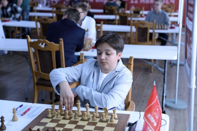 Петербургский шахматист Савва Ветохин занял 12-е место на турнире в Экс-ан-Провансе (Франция), а победителем стал индийский гроссмейстер Пранеш