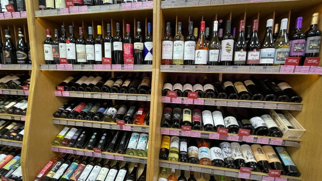 Спрос на алкоголь в Петербурге снижается: меньше водки и шампанского